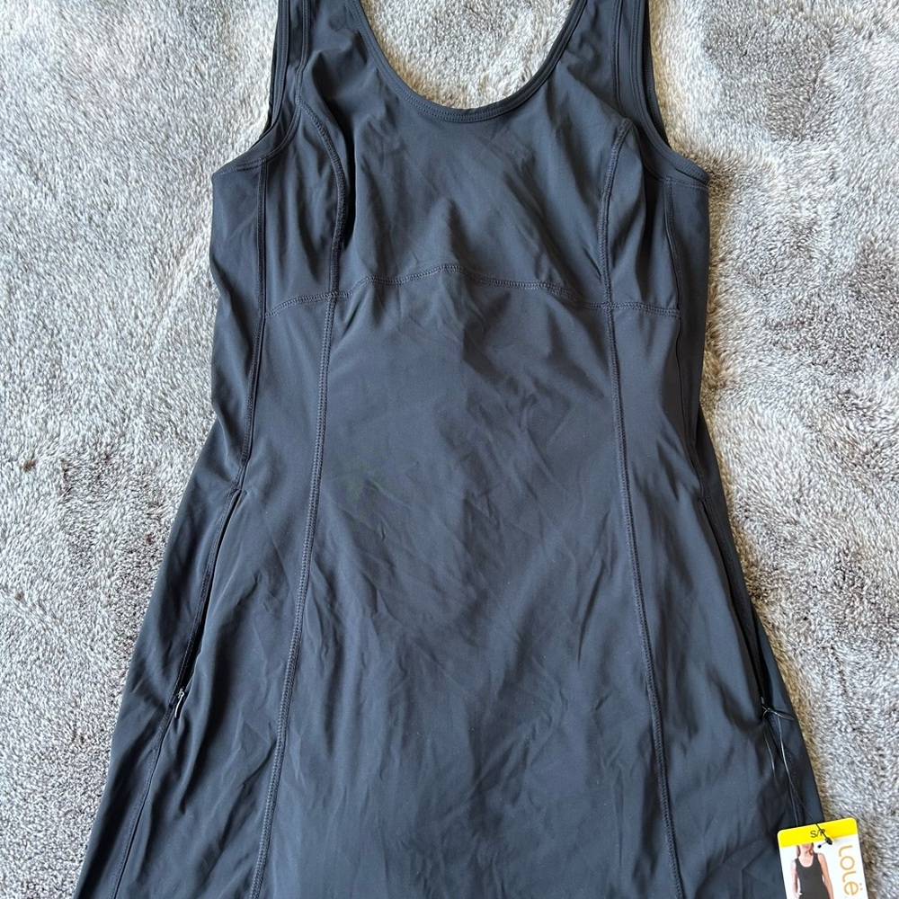 Lolë dress